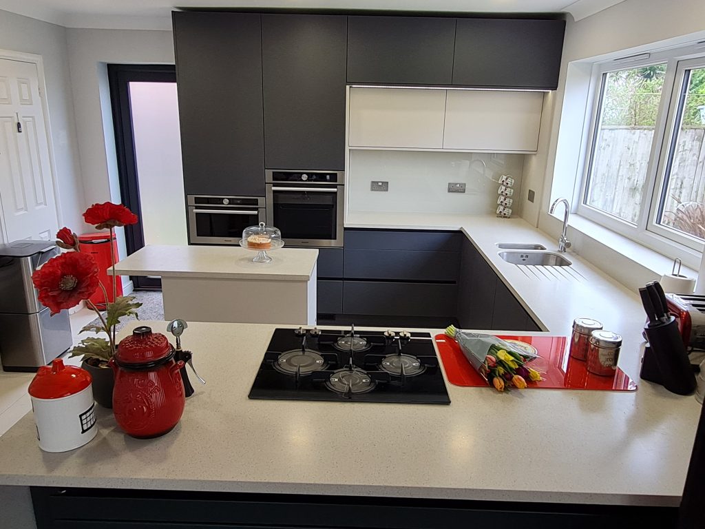 Supermat acrylic kitchen on the Hayling Island