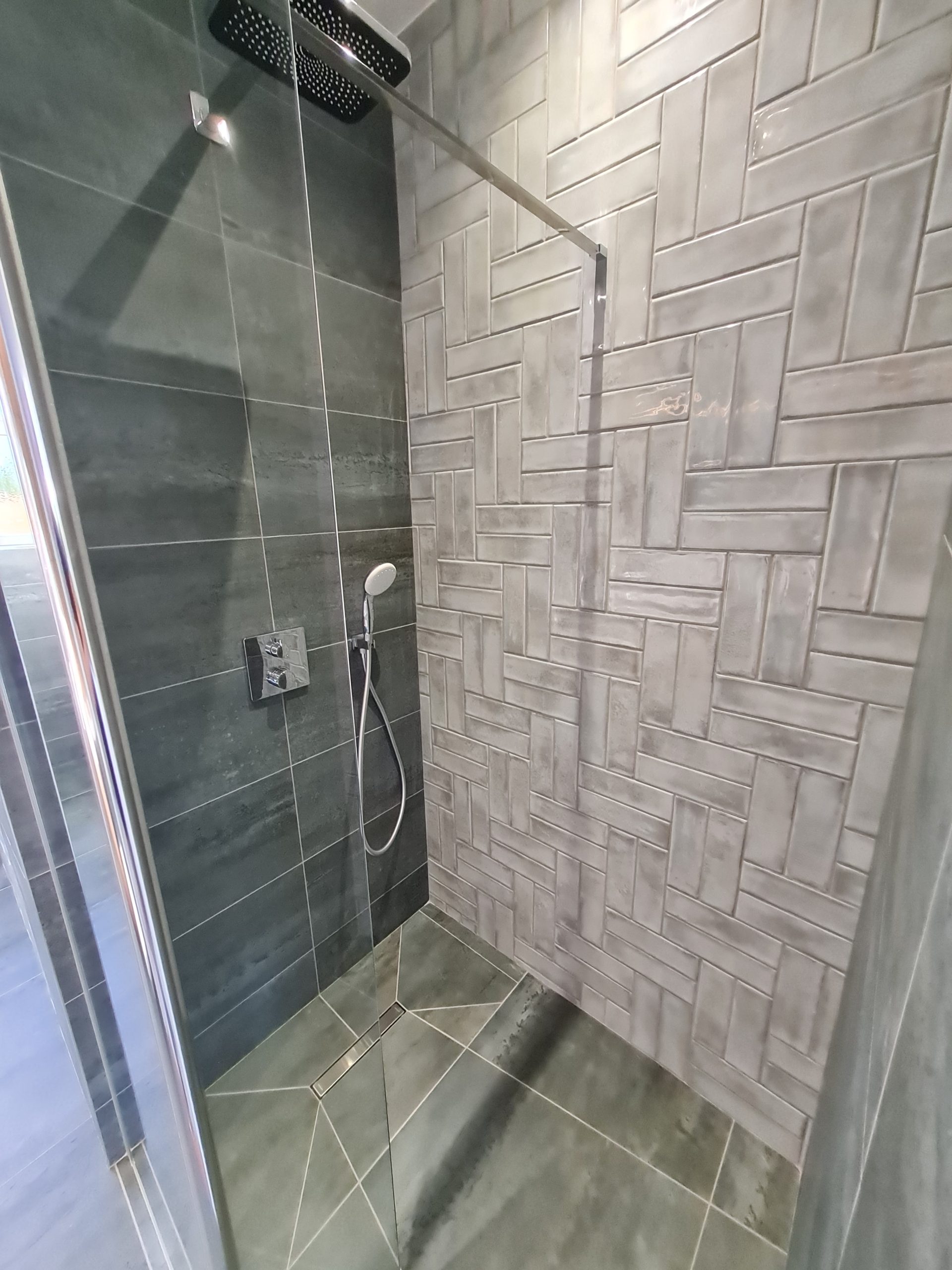 20250825 182407 Scaled